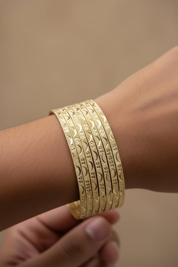 Thin Gold Bangle